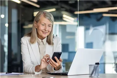 Zu Blogartikel 'Berufliche Neuorientierung ab 50 – geht das? ' wechseln